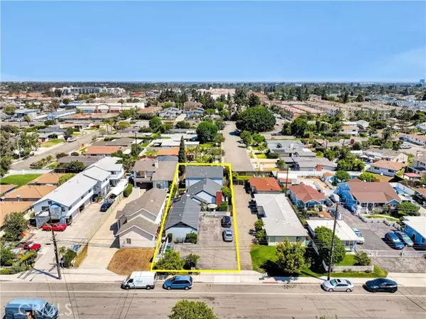 Costa Mesa, CA 92627,416 Hamilton ST