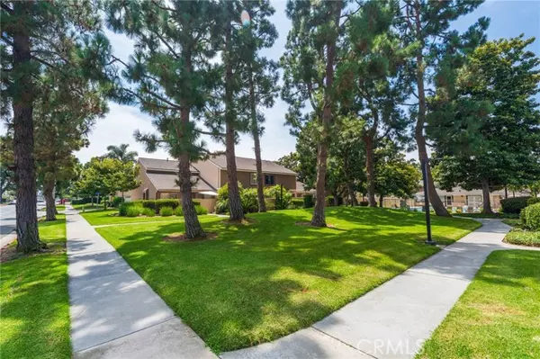 Huntington Beach, CA 92648,7921 Nomad CIR