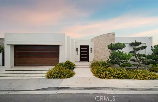 1523 Dolphin, Corona Del Mar, CA 92625