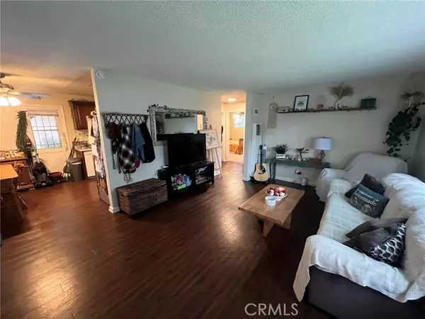 Azusa, CA 91702,221 N San Gabriel AVE A