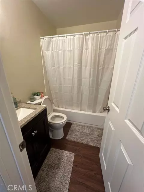 Azusa, CA 91702,221 N San Gabriel AVE A