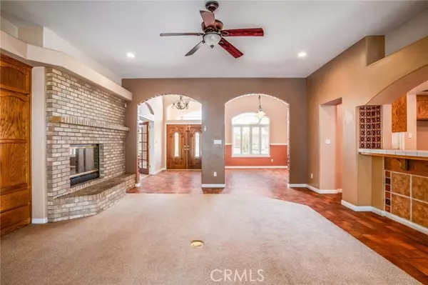 Bakersfield, CA 93313,3400 Medallion Rose AVE