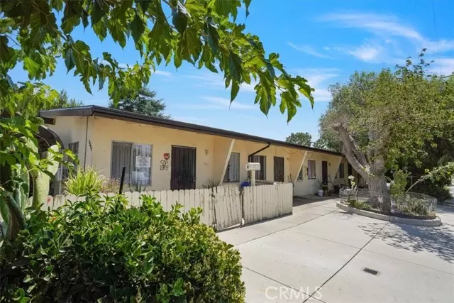 24273 Arch ST, Newhall, CA 91321