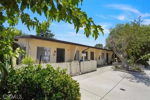 24273 Arch ST, Newhall, CA 91321