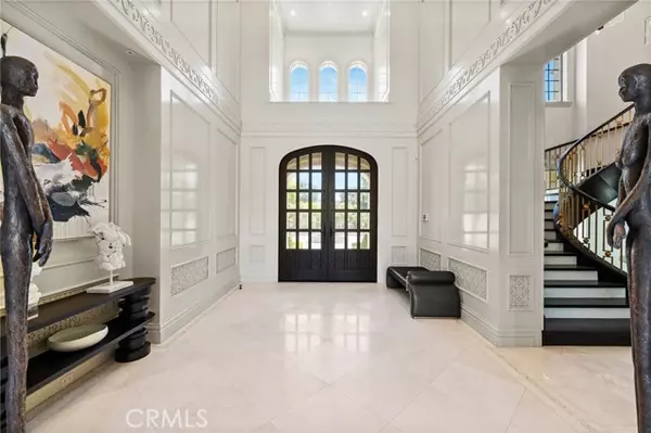 Bradbury, CA 91008,18 Dovetail LN