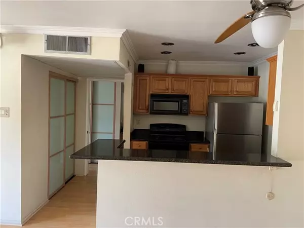 Valley Village, CA 91607,5257 Radford AVE 314