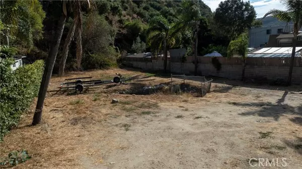 Laguna Beach, CA 92651,2675 Laguna Canyon RD