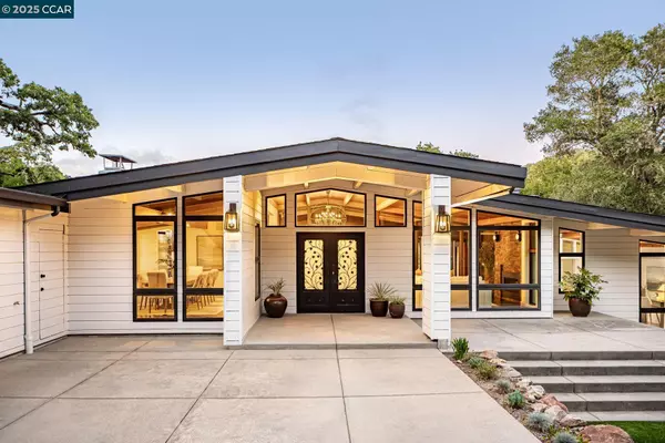 Orinda, CA 94563,8 Oak Arbor Rd