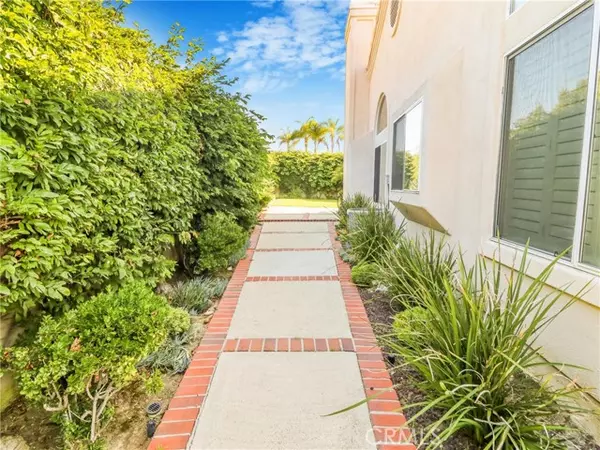 Laguna Niguel, CA 92677,51 Son Bon