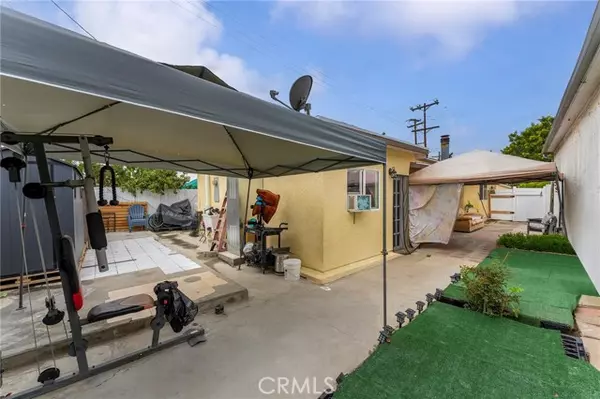 Bell Gardens, CA 90201,6408 Perry RD