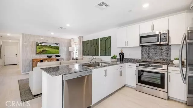 11266 Skyvista DR, Desert Hot Springs, CA 92240