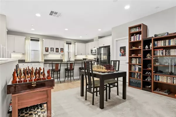 Glendora, CA 91741,645 W Foothill BLD 10