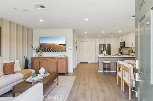 Fontana, CA 92336,6383 Sierra Vista LN 3