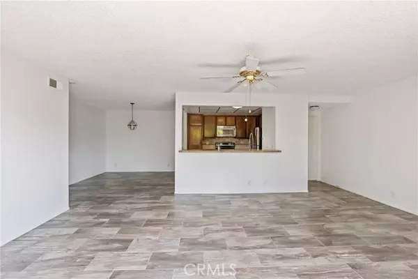 La Mirada, CA 90638,13624 La Jolla CIR F