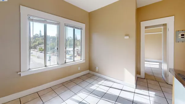 Oakland, CA 94619,2605 High St