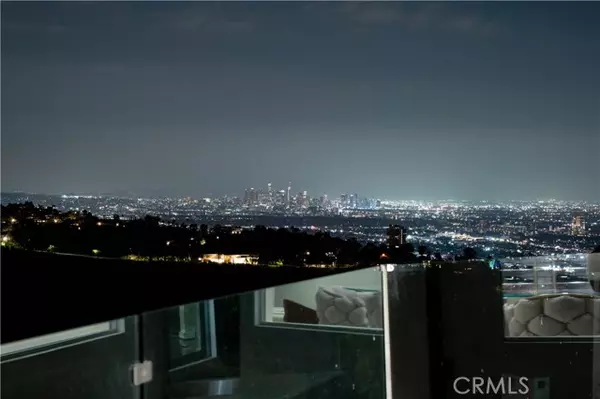 Beverly Hills, CA 90210,1680 Summitridge DR