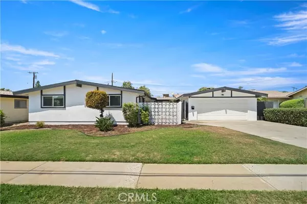 445 W Rowland ST, Covina, CA 91723