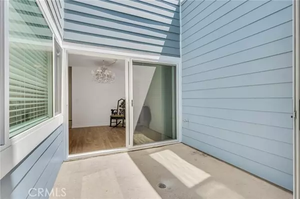 Tarzana, CA 91356,5835 Etiwanda AVE