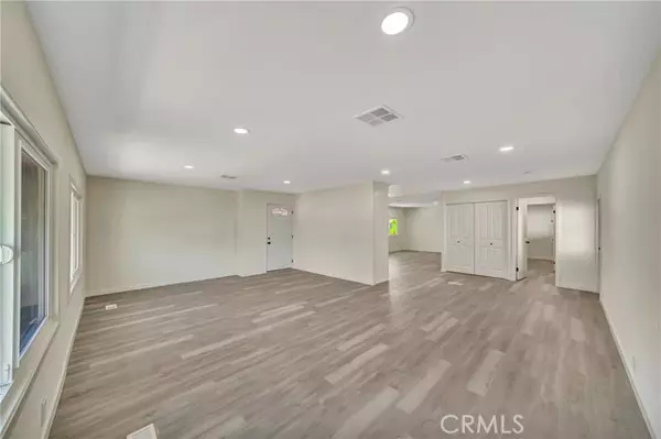 Canyon Country, CA 91351,27361 Sierra Hwy 109