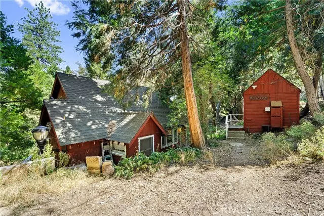 22158 Pine DR, Cedarpines Park, CA 92322