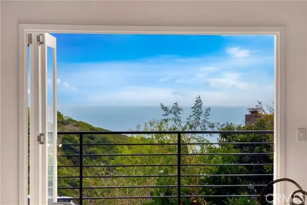 Laguna Beach, CA 92651,1596 Del Mar AVE