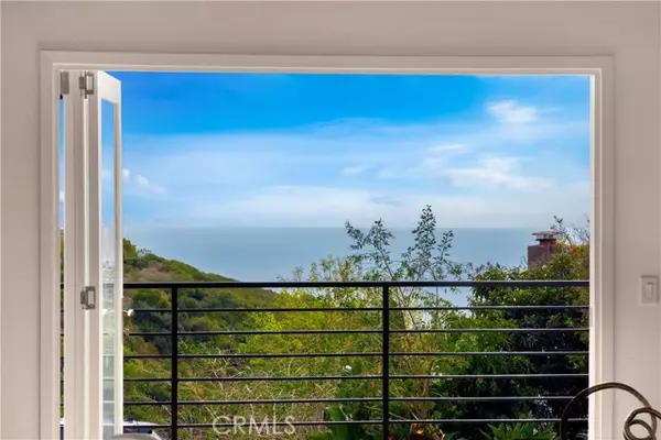 Laguna Beach, CA 92651,1596 Del Mar AVE