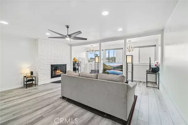 1349 Edgewood WAY 49, Oxnard, CA 93030