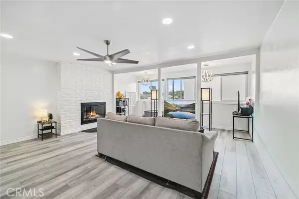 1349 Edgewood WAY 49, Oxnard, CA 93030