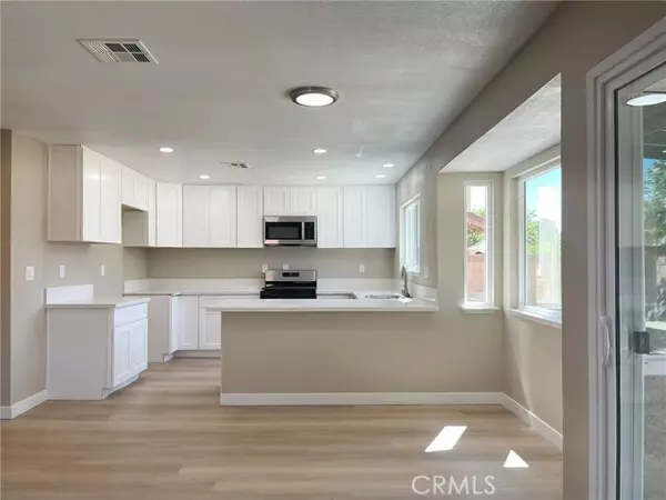 Lancaster, CA 93536,2822 Springfield PL