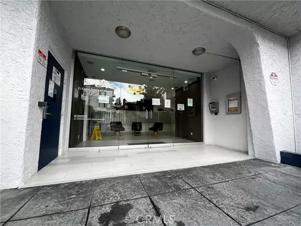 Los Angeles, CA 90024,10982 Roebling AVE 455