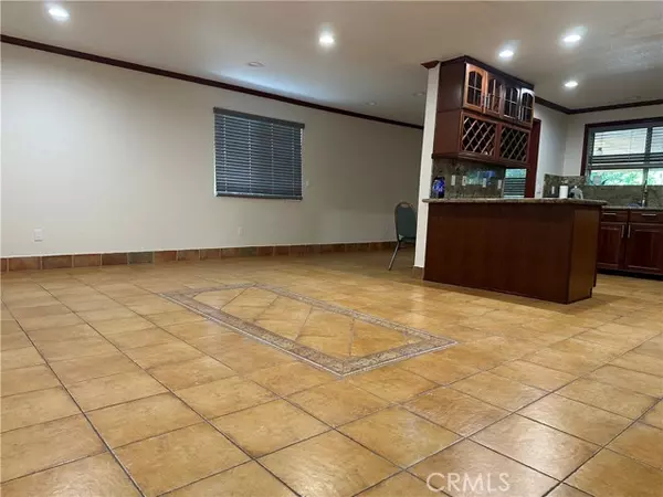 Reseda, CA 91335,7721 Rhea AVE