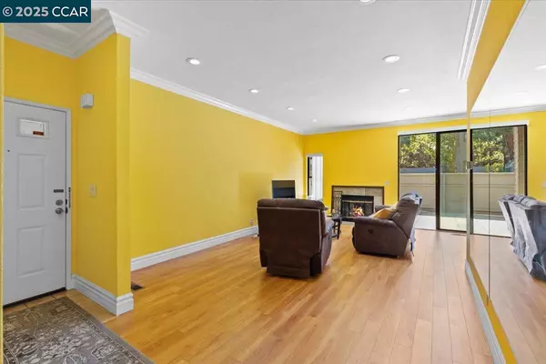 San Jose, CA 95123,1063 Foxchase Dr