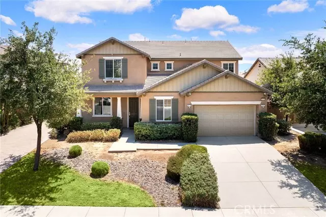 11836 Crossbill WAY, Jurupa Valley, CA 91752