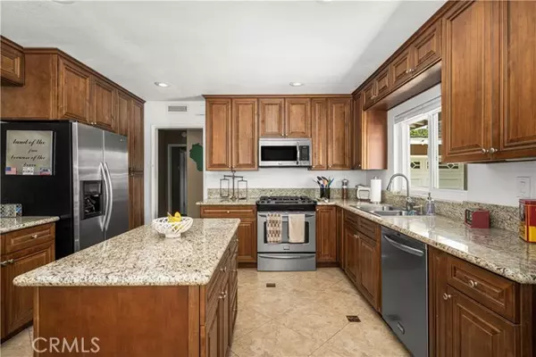 Santa Ana, CA 92701,926 Mabury ST