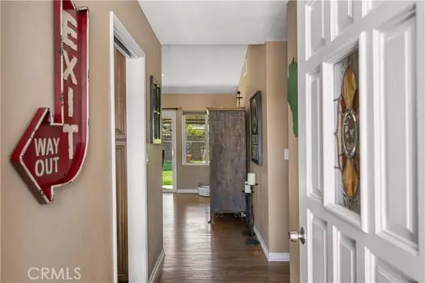Santa Ana, CA 92701,926 Mabury ST