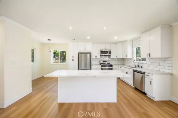 Rialto, CA 92376,19487 Chaparral ST