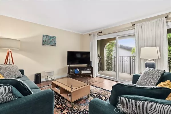 Long Beach, CA 90814,4045 E 3rd ST 210