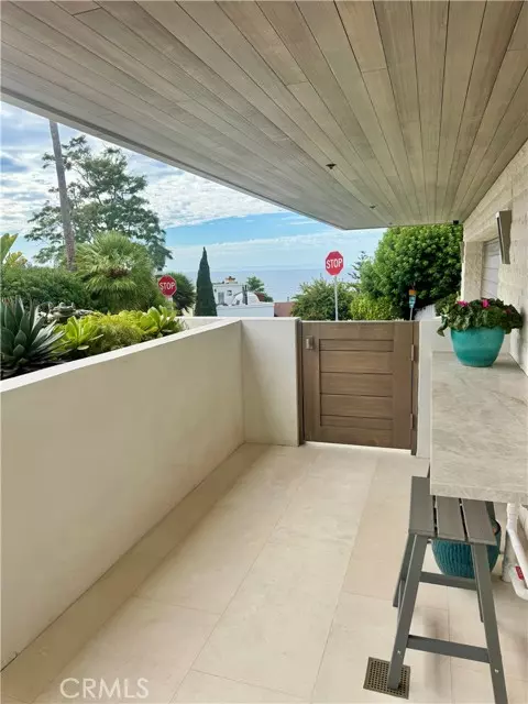 Laguna Beach, CA 92651,200 Alta Vista WAY B