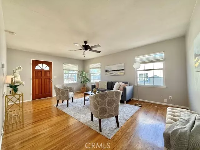 11622 Massinger ST, Lakewood, CA 90715