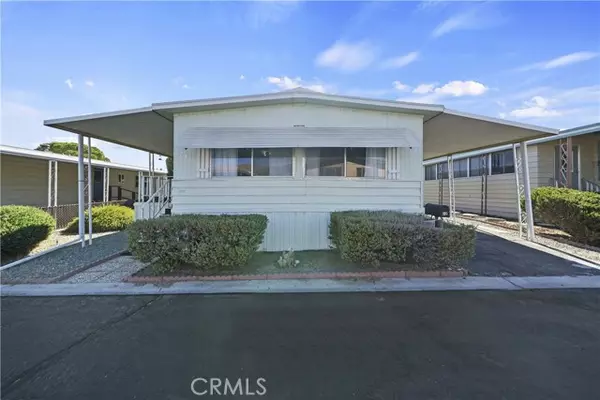 Yucca Valley, CA 92284,54999 Martinez TRL 52