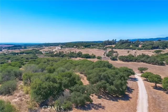 Lompoc, CA 93436,1990 Tularosa RD