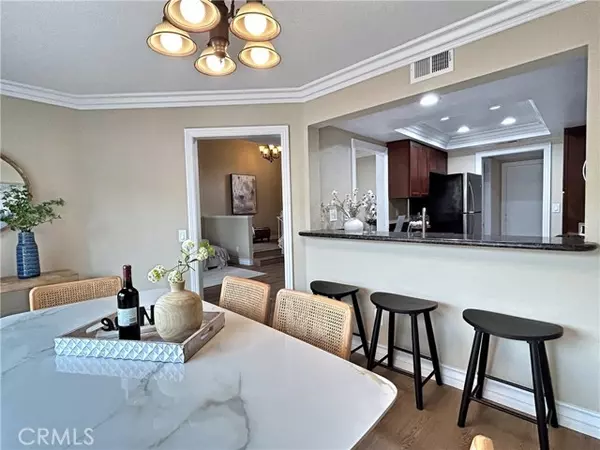 San Dimas, CA 91773,555 Canyon Hill RD