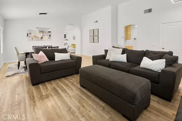 Thousand Oaks, CA 91320,1615 Fox Springs CIR