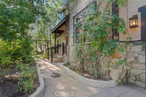 Lake Arrowhead, CA 92352,1034 Teakwood DR