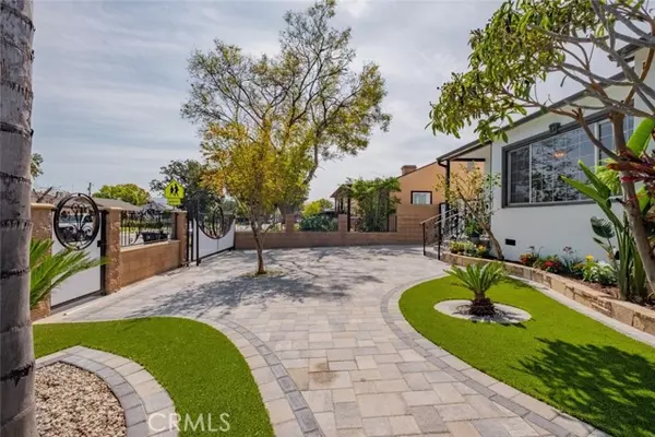 Burbank, CA 91505,1735 -1737 N Lima ST