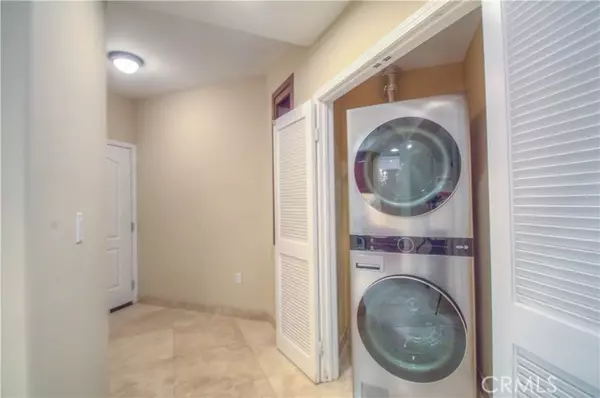 Studio City, CA 91604,4551 Coldwater canyon AVE 103