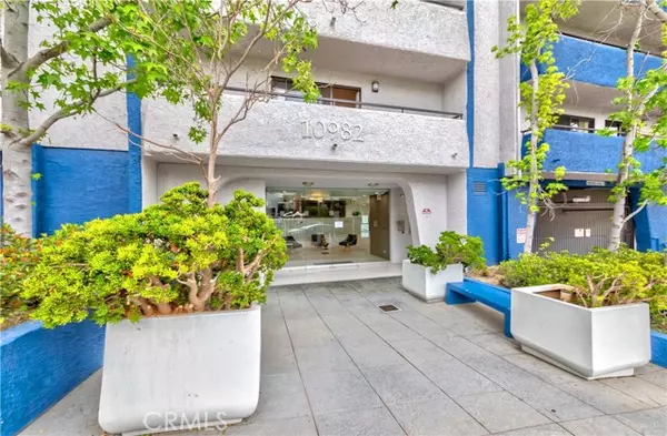 Los Angeles, CA 90024,10982 Roebling AVE 367