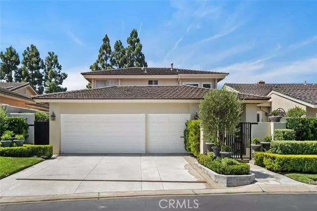 5 Rue Marseille, Newport Beach, CA 92660