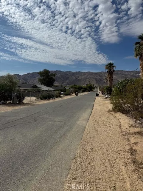 Twentynine Palms, CA 92277,6026 Cahuilla AVE