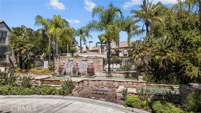 24143 Del Monte DR 282, Valencia, CA 91355